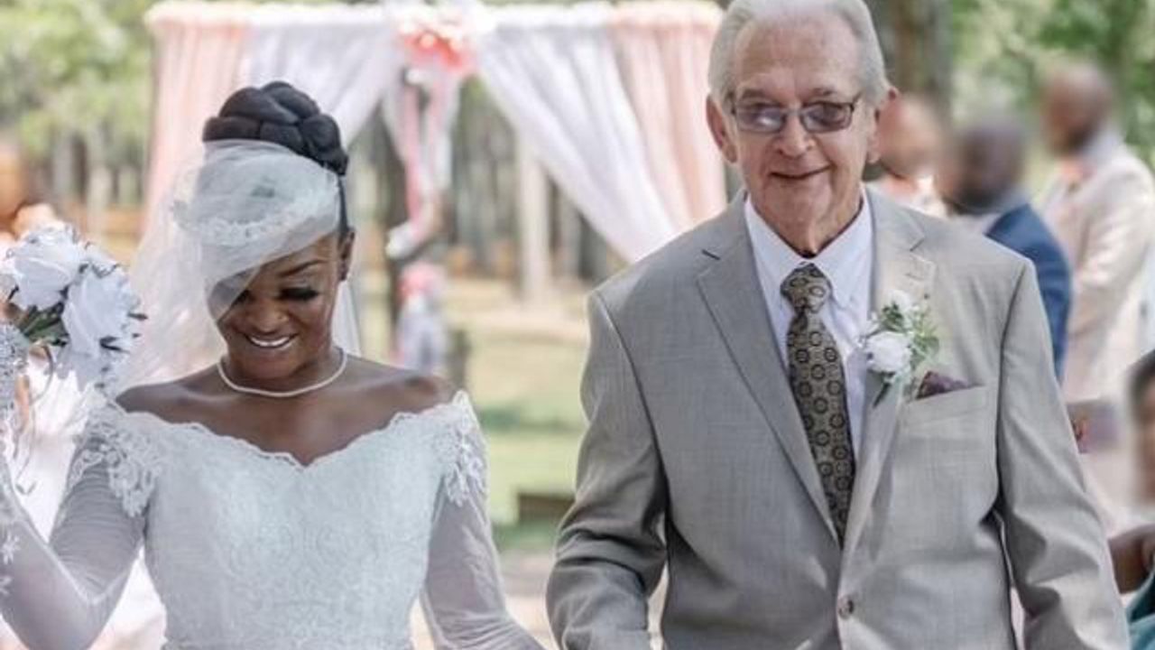 24 yaşındaki kız, 85 yaşındaki adamla evlendi! 