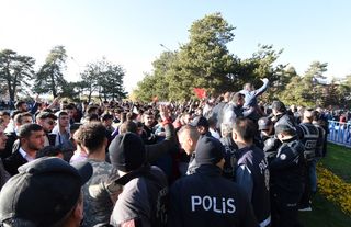 Ekrem İmamoğlu'na taşlı saldırı!