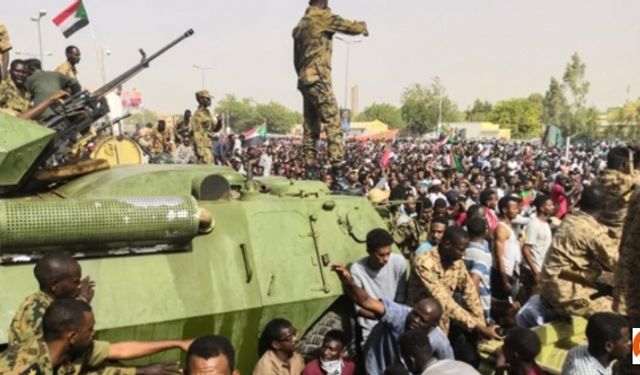 Sudan ordusu darbe yaptı!