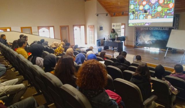 Büyükşehir Akademi’de Eğitimler Başladı