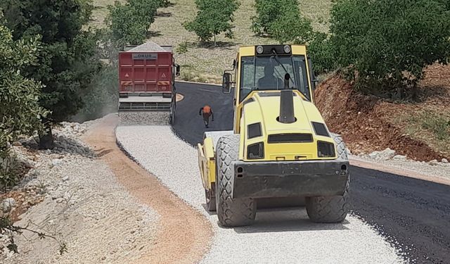 Büyükşehir, Pazarcık Büyüknacar Grup Yolunu Yeniliyor