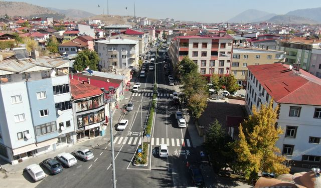 Göksun’un En İşlek Arteri Baştan Sona Yenilendi