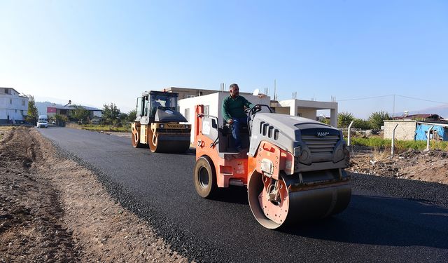 Dulkadiroğlu’nda Asfalt Çalışmaları Tüm Hızıyla Devam Ediyor